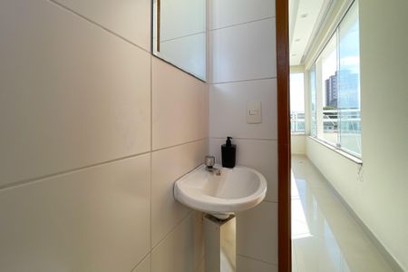 Apartamento à venda com 168m², 3 quartos e 3 vagas Apartamento à venda com 168m², 3 quartos e 3 vagasLavabo