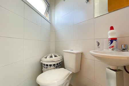 Apartamento à venda com 168m², 3 quartos e 3 vagas Apartamento à venda com 168m², 3 quartos e 3 vagasLavabo