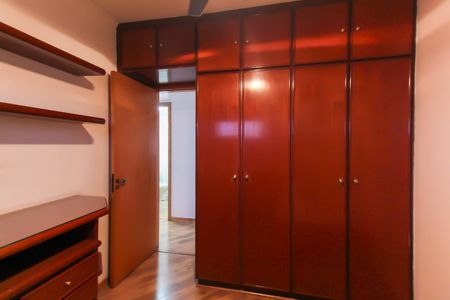 Apartamento à venda com 125m², 4 quartos e 3 vagas Apartamento à venda com 125m², 4 quartos e 3 vagasQuarto 1