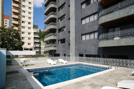 Apartamento à venda com 160m², 3 quartos e 2 vagasÁrea comum - Piscina