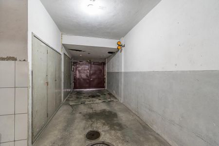Apartamento à venda com 70m², 2 quartos e 1 vagaÁrea comum - Portão da garagem