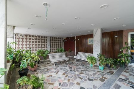 Apartamento à venda com 70m², 2 quartos e 1 vagaÁrea comum - Hall da entrada