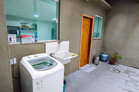 Casa à venda com 195m², 3 quartos e 2 vagas Casa à venda com 195m², 3 quartos e 2 vagasÁrea de Serviço