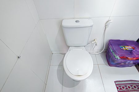 Casa à venda com 195m², 3 quartos e 2 vagas Casa à venda com 195m², 3 quartos e 2 vagasBanheiro da Suíte