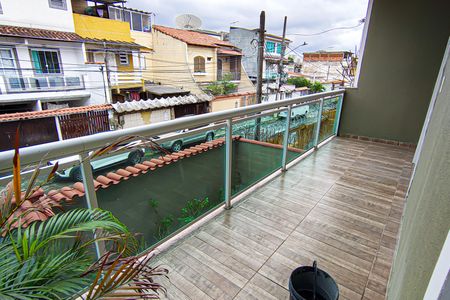 Casa à venda com 195m², 3 quartos e 2 vagas Casa à venda com 195m², 3 quartos e 2 vagasVaranda quarto 1 e 2