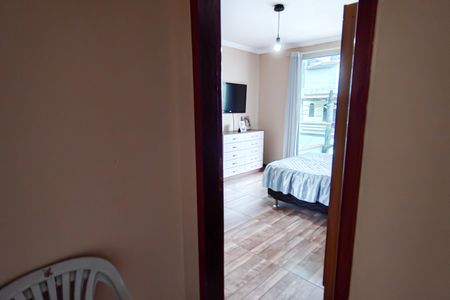 Casa à venda com 195m², 3 quartos e 2 vagas Casa à venda com 195m², 3 quartos e 2 vagasSuíte