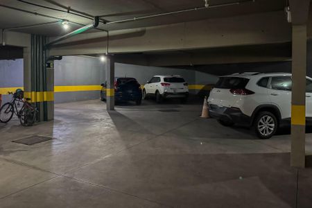 Apartamento à venda com 55m², 2 quartos e 2 vagas Apartamento à venda com 55m², 2 quartos e 2 vagasÁrea comum - Garagem