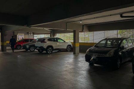 Apartamento à venda com 55m², 2 quartos e 2 vagas Apartamento à venda com 55m², 2 quartos e 2 vagasÁrea comum - Garagem