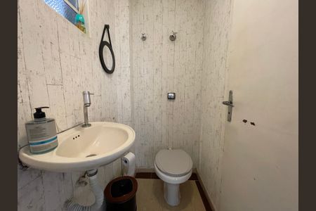 Casa à venda com 150m², 3 quartos e 1 vaga Casa à venda com 150m², 3 quartos e 1 vagaLavabo