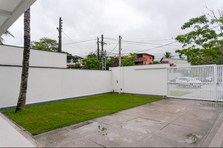 Casa à venda com 110m², 3 quartos e 4 vagas Casa à venda com 110m², 3 quartos e 4 vagasGaragem