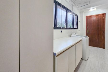 Apartamento para alugar com 164m², 4 quartos e 2 vagasÁrea de serviço