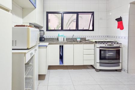 Apartamento para alugar com 164m², 4 quartos e 2 vagasCozinha