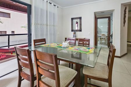 Apartamento para alugar com 164m², 4 quartos e 2 vagasSala