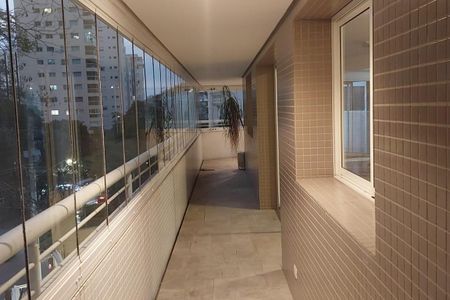Apartamento à venda com 262m², 3 quartos e 4 vagas