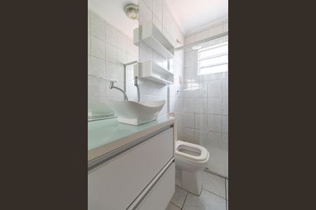 Casa de condomínio à venda com 60m², 2 quartos e sem vagaBanheiro 