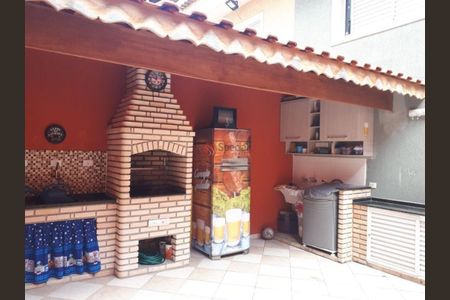 Casa à venda com 114m², 3 quartos e 2 vagas