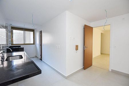 Apartamento à venda com 148m², 4 quartos e 3 vagas