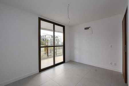 Apartamento à venda com 148m², 4 quartos e 3 vagas