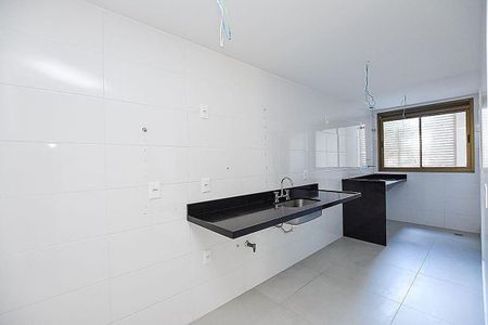 Apartamento à venda com 148m², 4 quartos e 3 vagas