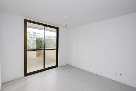 Apartamento à venda com 148m², 4 quartos e 3 vagas