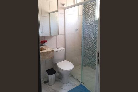 Casa à venda com 84m², 2 quartos e 2 vagas