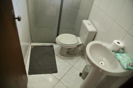 Casa à venda com 104m², 3 quartos e 2 vagasBanheiro da Suíte