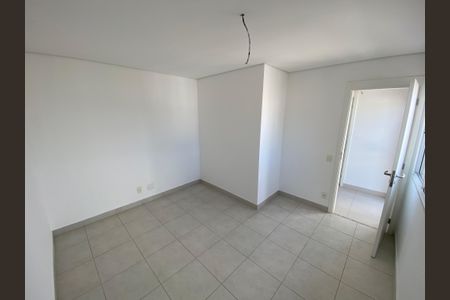 Apartamento à venda com 115m², 2 quartos e 1 vagaQuarto 2