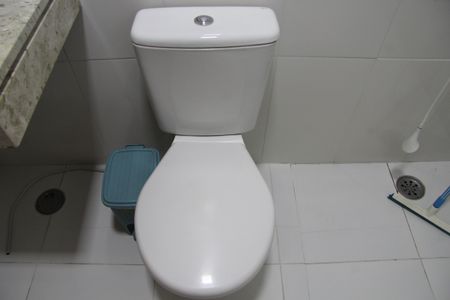 Casa à venda com 175m², 3 quartos e 4 vagasBanheiro da Suíte 02