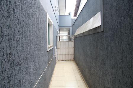Casa à venda com 175m², 3 quartos e 4 vagasÁrea de Serviço corredor acesso a Garagem