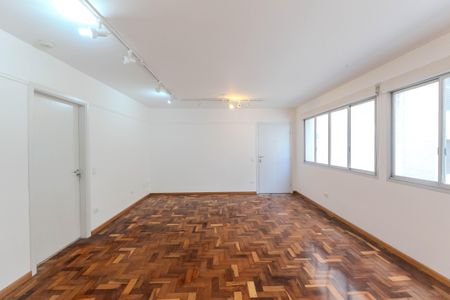 Apartamento à venda com 118m², 4 quartos e 1 vaga Apartamento à venda com 118m², 4 quartos e 1 vagaSala
