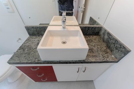 Apartamento à venda com 118m², 4 quartos e 1 vaga Apartamento à venda com 118m², 4 quartos e 1 vagaBanheiro da Suíte 1