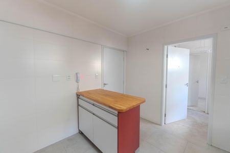 Apartamento à venda com 118m², 4 quartos e 1 vaga Apartamento à venda com 118m², 4 quartos e 1 vagaCozinha