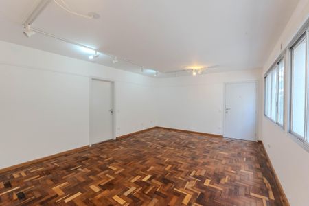 Apartamento à venda com 118m², 4 quartos e 1 vaga Apartamento à venda com 118m², 4 quartos e 1 vagaSala