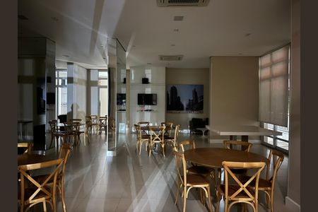 Apartamento à venda com 66m², 2 quartos e 1 vaga Apartamento à venda com 66m², 2 quartos e 1 vagaÁrea comum - Salão de festas