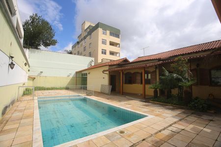 Casa para alugar com 720m², 4 quartos e 6 vagasÁrea comum