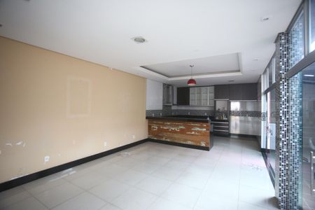 Casa para alugar com 720m², 4 quartos e 6 vagasÁrea comum