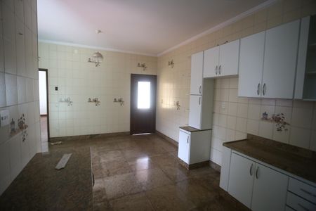 Casa para alugar com 720m², 4 quartos e 6 vagasCozinha