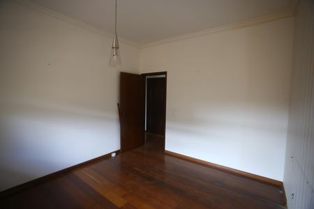 Casa para alugar com 720m², 4 quartos e 6 vagasQuarto 1