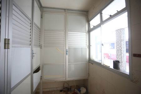 Casa para alugar com 720m², 4 quartos e 6 vagasDispensa