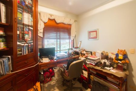 Apartamento à venda com 163m², 4 quartos e 3 vagas Apartamento à venda com 163m², 4 quartos e 3 vagasQuarto 2