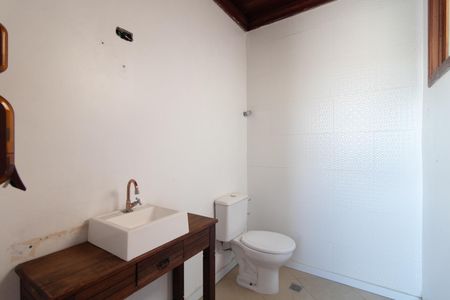 Apartamento à venda com 367m², 5 quartos e sem vaga Apartamento à venda com 367m², 5 quartos e sem vagaLavabo