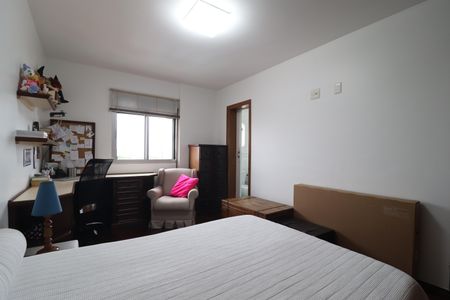 Apartamento à venda com 143m², 3 quartos e 2 vagasQuarto 3 suíte