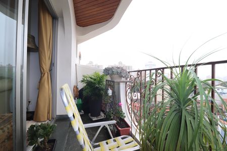 Apartamento à venda com 143m², 3 quartos e 2 vagasVaranda Sala