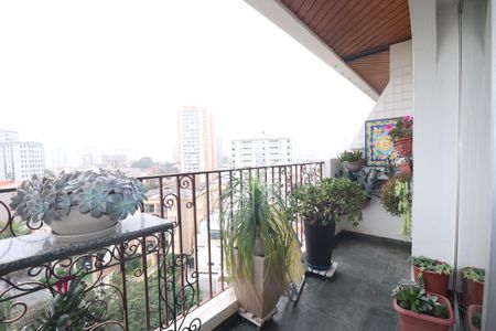 Apartamento à venda com 143m², 3 quartos e 2 vagasVaranda Sala