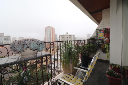 Apartamento à venda com 143m², 3 quartos e 2 vagasVaranda Sala