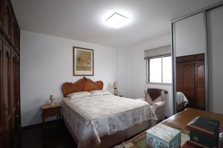 Apartamento à venda com 143m², 3 quartos e 2 vagasQuarto 1 suíte