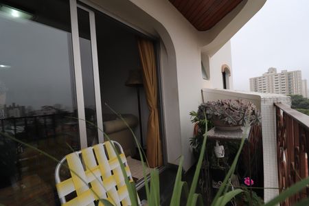 Apartamento à venda com 143m², 3 quartos e 2 vagasVaranda Sala