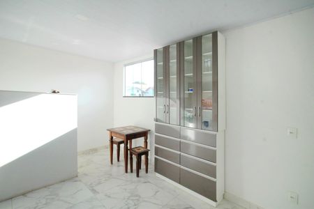 Casa à venda com 360m², 6 quartos e 3 vagasCozinha 2