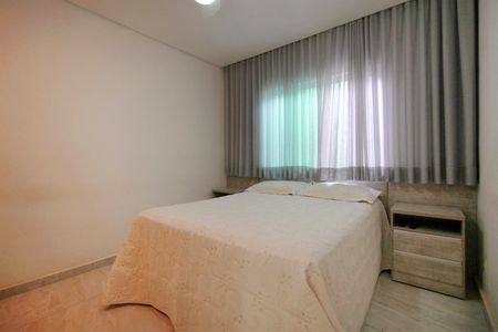 Casa à venda com 360m², 6 quartos e 3 vagasSuite