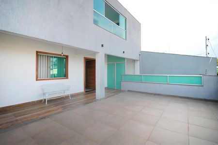 Casa à venda com 360m², 6 quartos e 3 vagasVaranda